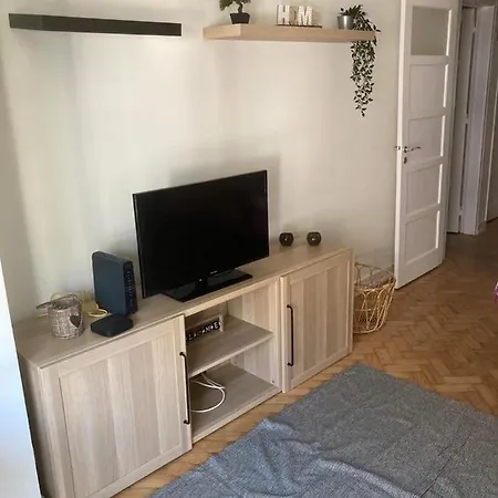 Apartment Apartment, Nobre *